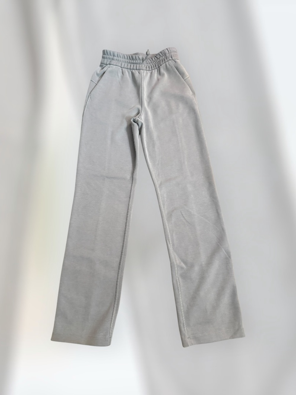 Lululemon Softstreme leggings
Grey